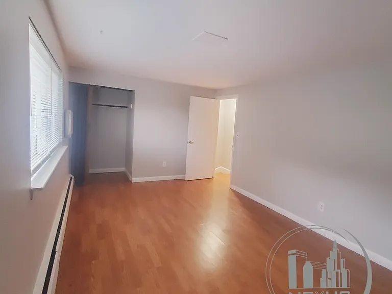 219 Bishop Dr — Photo 11