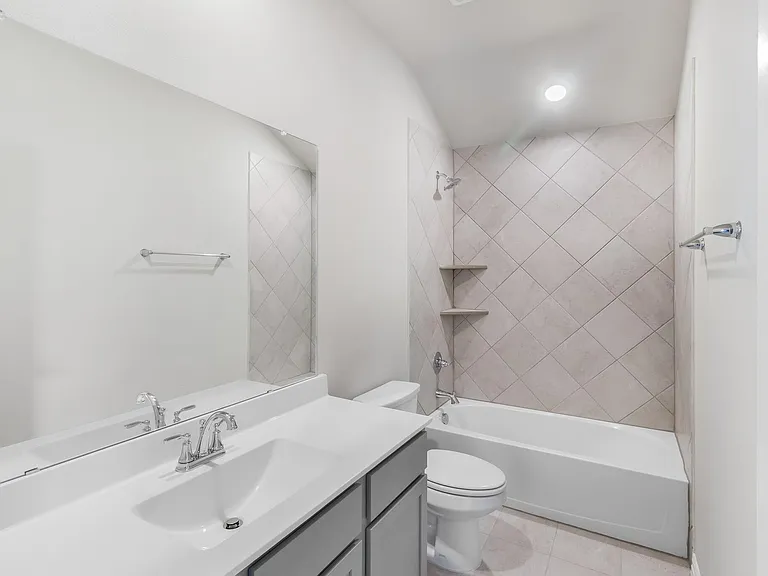 1110 N Britain Rd — Photo 4