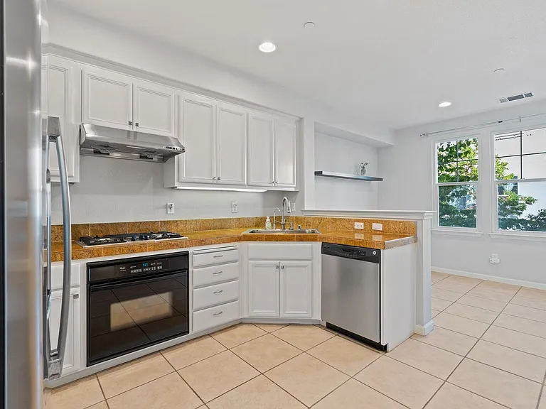 835 Transill Cir — Photo 15
