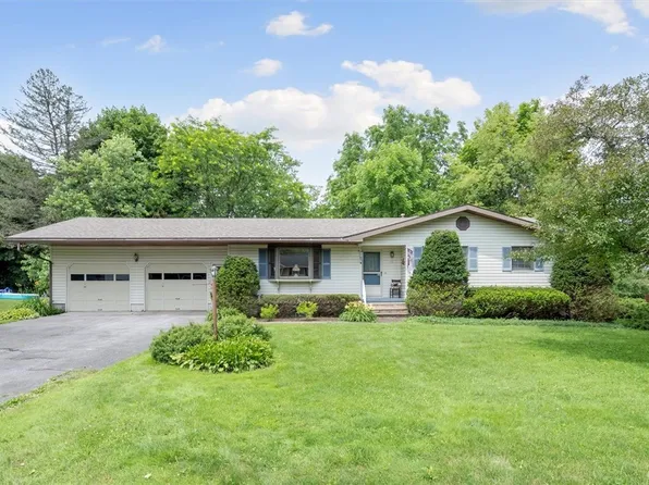 13 Pillar Dr, Whitesboro, NY 13492