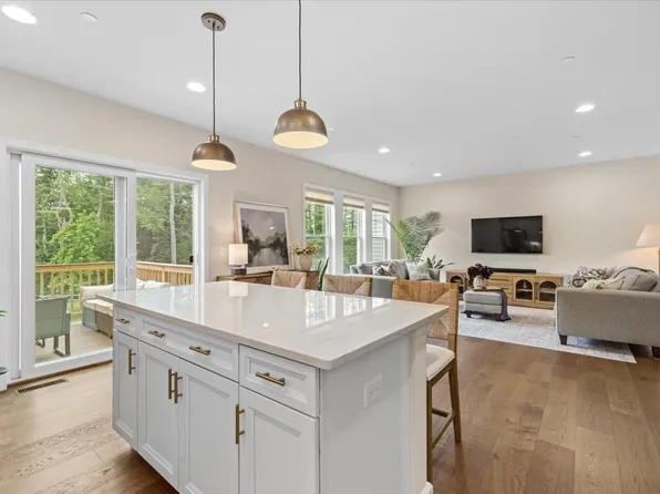11 Winslow Ln #2, North Grafton, MA 01536