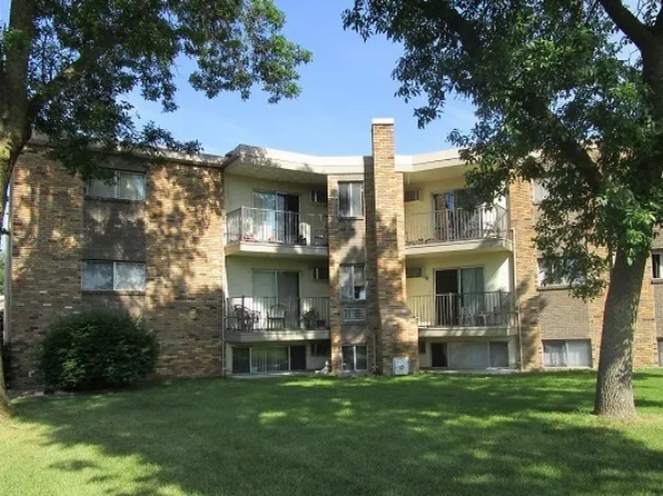White Bear Manor Apts., 1816 Birch St #6B, Saint Paul, MN 55110