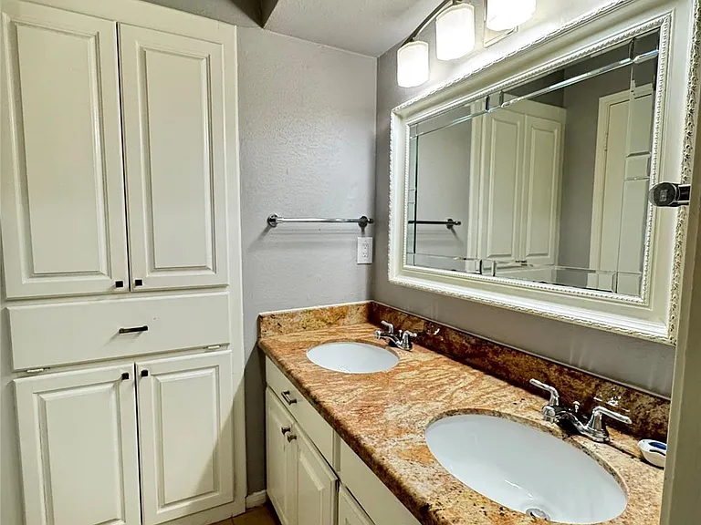 9006 Covent Garden St — Photo 10