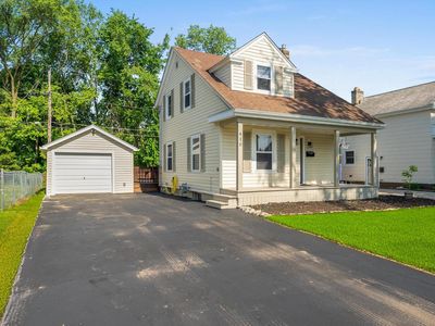 410 Riverview DRIVE, Manitowoc, WI, 54220