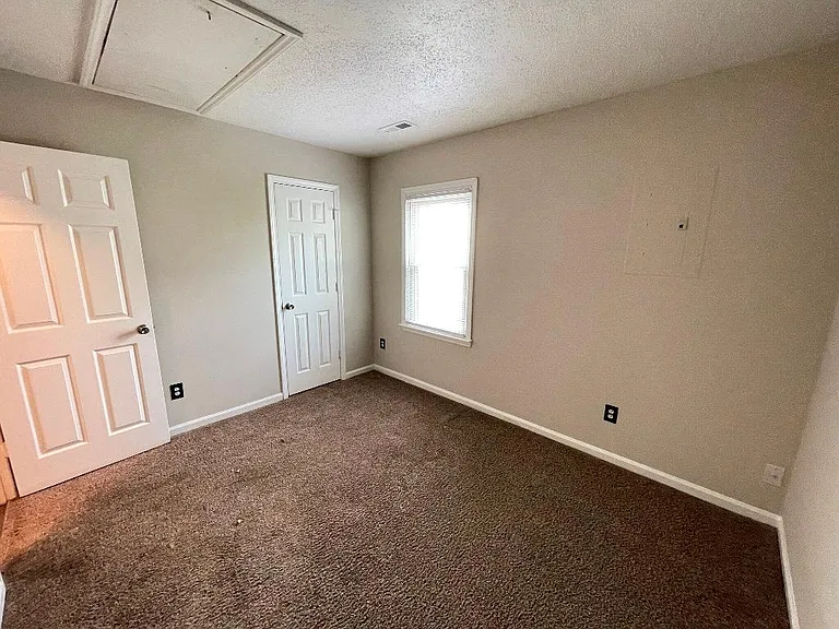 3311 Brookline Ct — Photo 17
