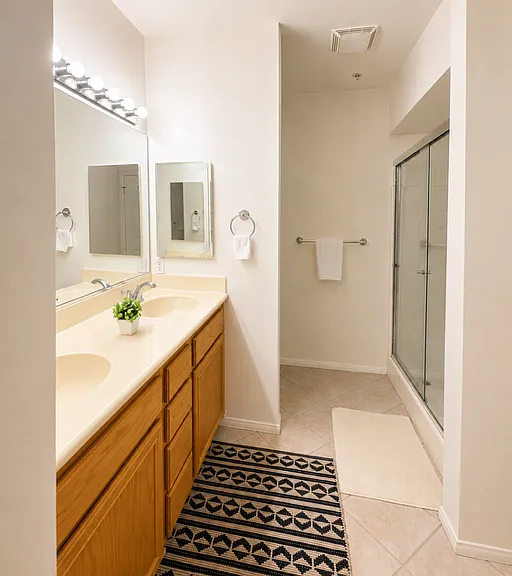 20171 Sealpoint Ln #106 — Photo 10