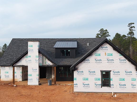 2nd image of 171 Shortleaf Ln