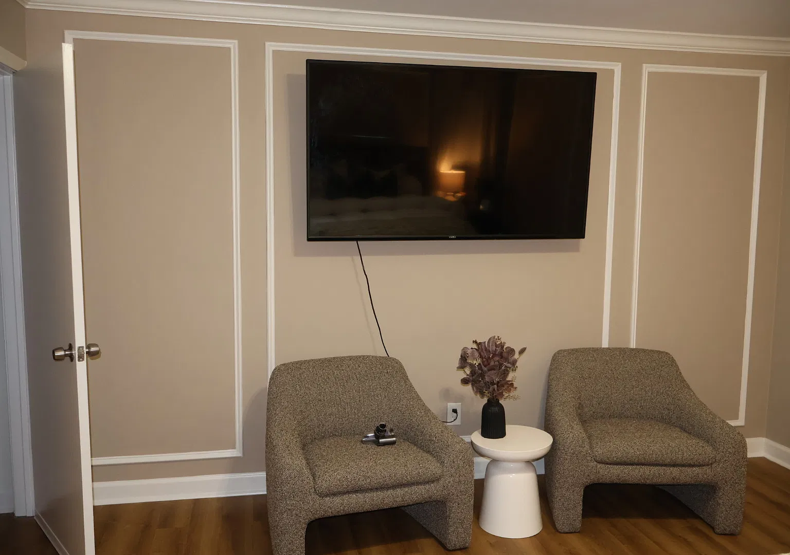 3 bed, 1912 sqft, $4,000 — Photo 3