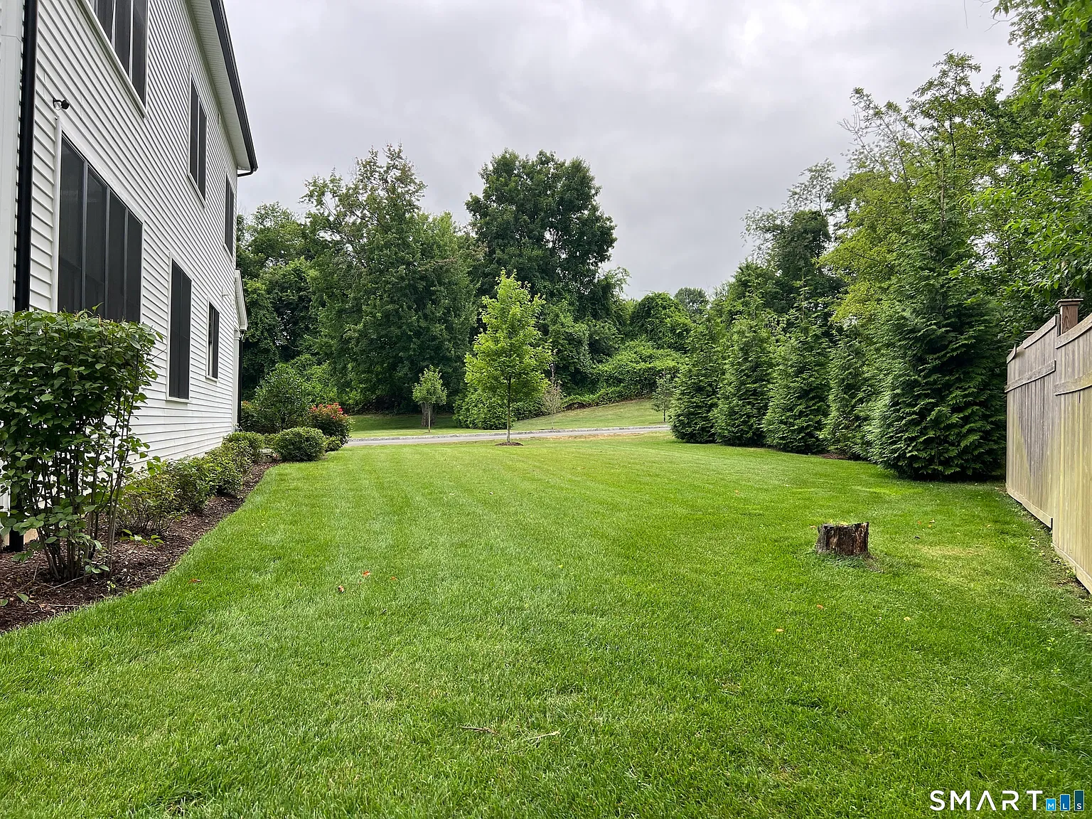 4 bed, 4.5 bath, 4352 sqft, $10,000 — Photo 3