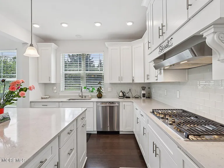 2 Dogleg Ln — Photo 12