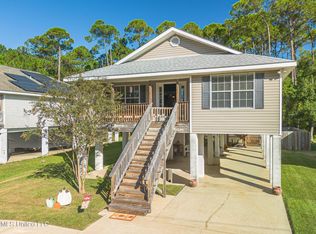 131 Northwood Dr, Pass Christian, MS 39571