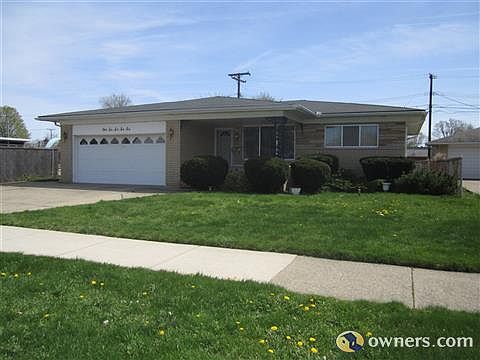 2nd image of 16666 Capri Pl