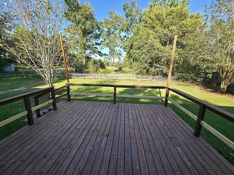 5195 Seale Rd — Photo 22