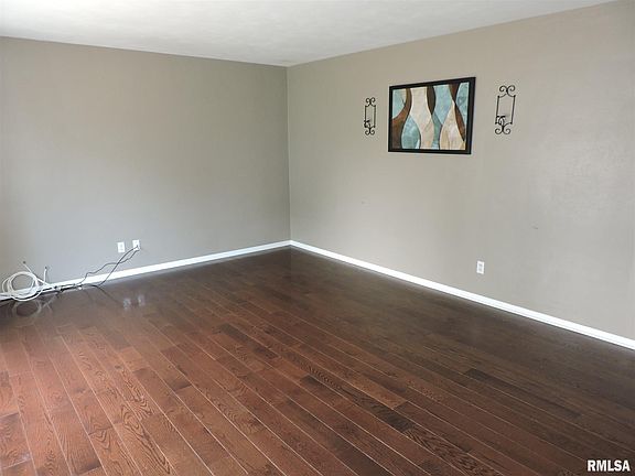 4th image of 1114 S Mesa Dr