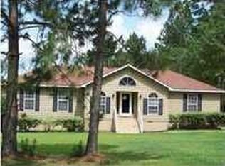 172 W Longleaf Dr, Sylvester, GA 31791
