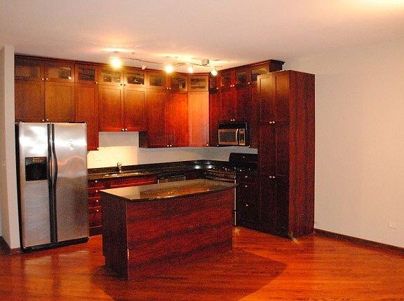 5th image of 1320 N Wolcott Ave APT 2