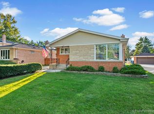 600 Willow St, Itasca, IL 60143