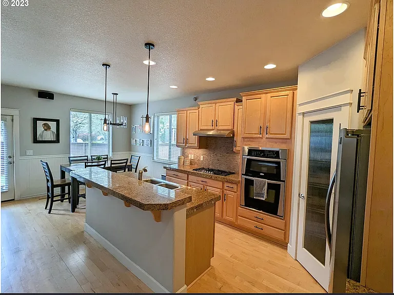 1302 SE 194th Pl — Photo 16