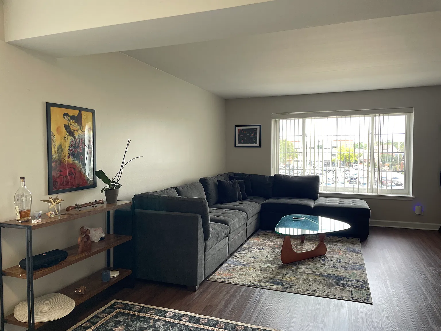 1 bed, 700 sqft, $1,600 — Photo 3