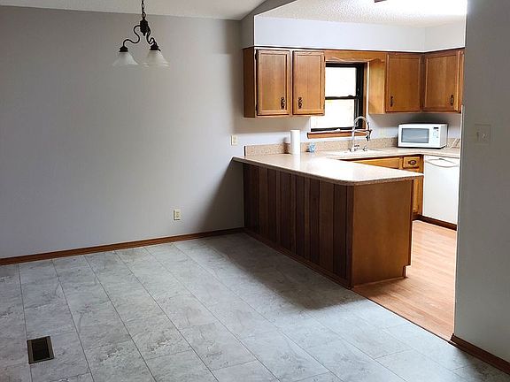 5th image of 6 Cieza Ln
