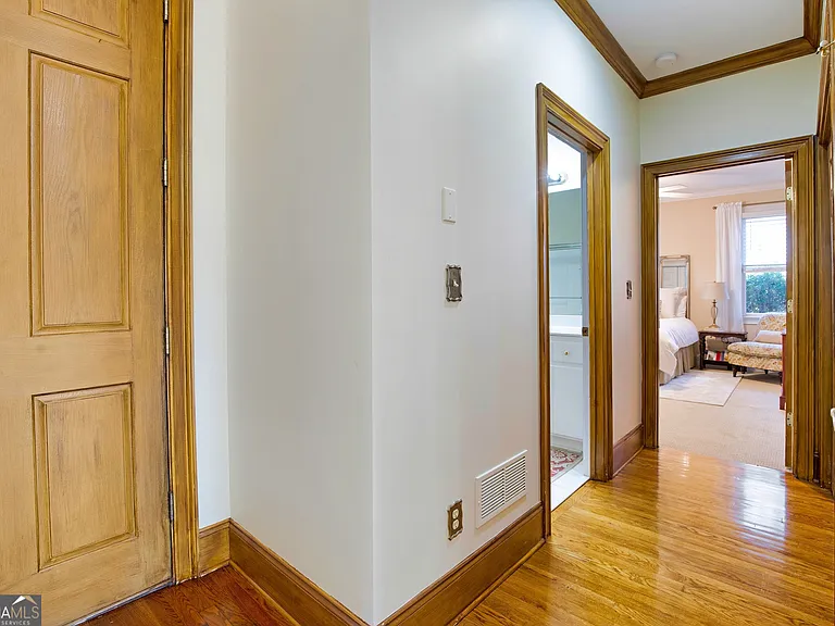 1060 Emerald View Dr — Photo 20