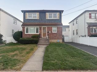 110 Evergreen Ave FLOOR 1, Lynbrook, NY 11563
