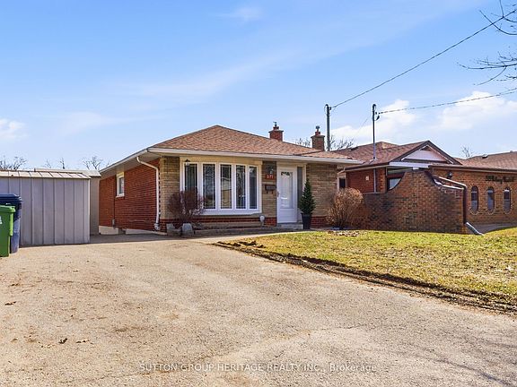 2nd image of 577 Bellamy Rd N