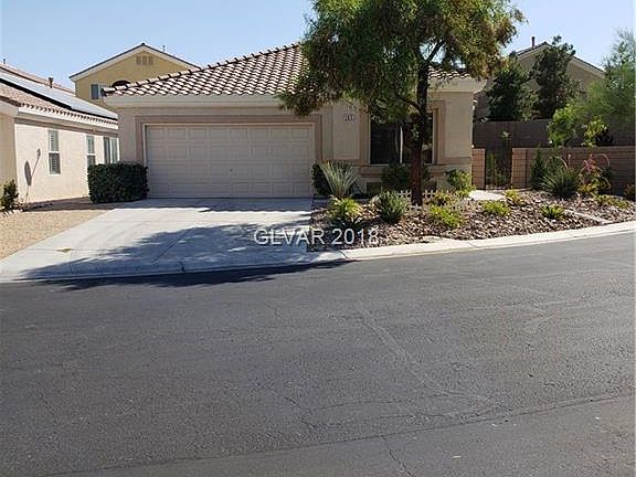 2nd image of 165 Crooked Tree Dr