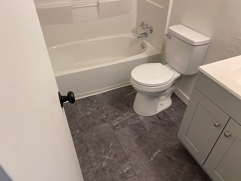 1420 SW Jefferson St #1420 — Photo 6