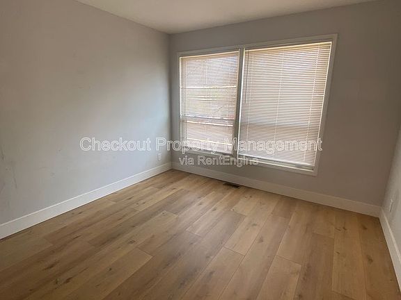 3rd image of 3741 Morgan Ford Rd #E