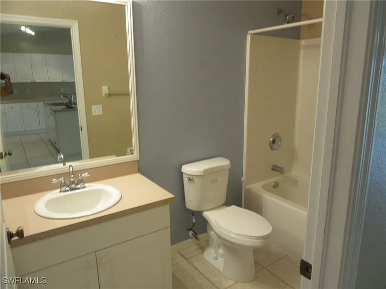 271 SW 4th St #271 — Photo 8