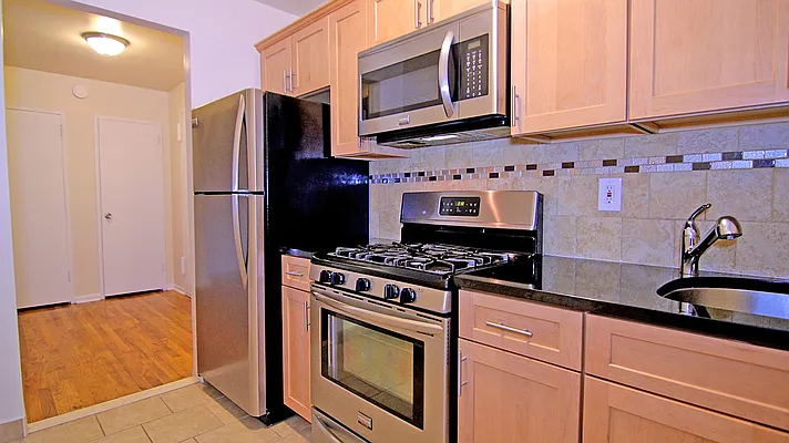 Rented by Tryax Realty Management | media 13