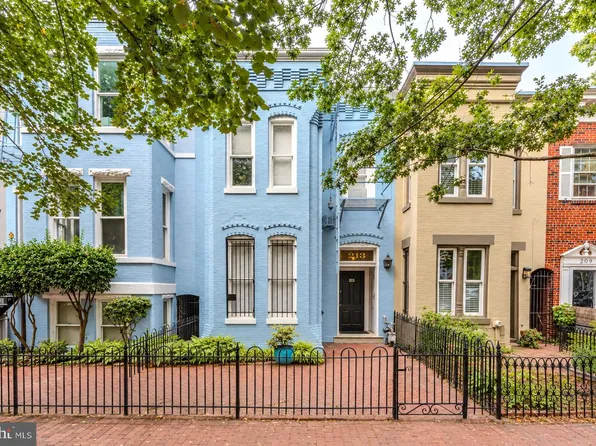 213 5th St SE, Washington, DC 20003