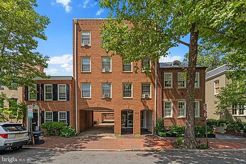 2515 P St NW #404 Photo 1
