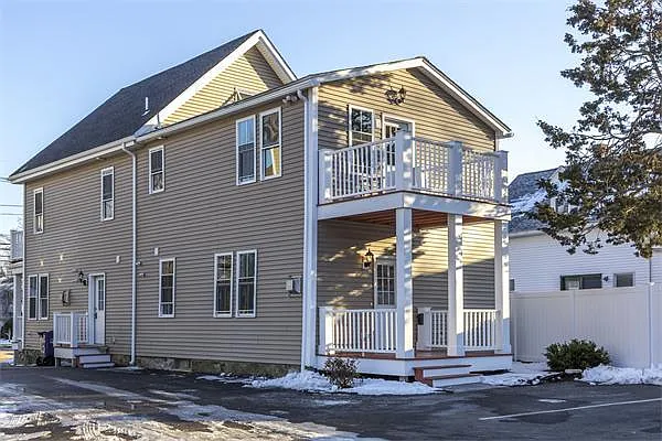 Readville St — Photo 1