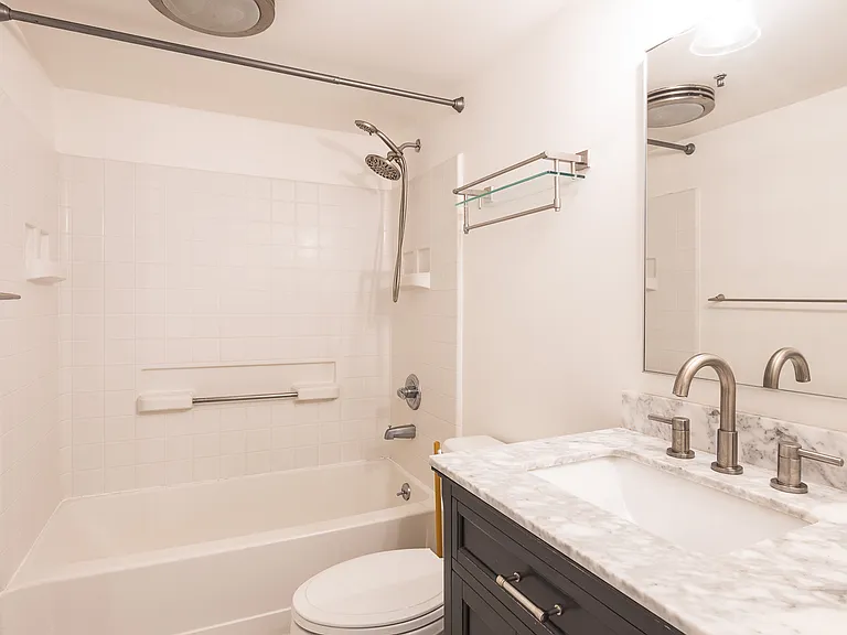 175 Bluxome St #119 — Photo 18