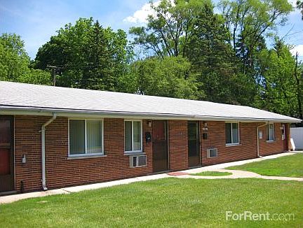 1st image of 801 Campbell Ave APT 32