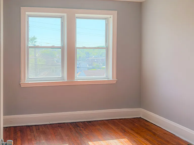922 Calwell Rd #2 — Photo 8