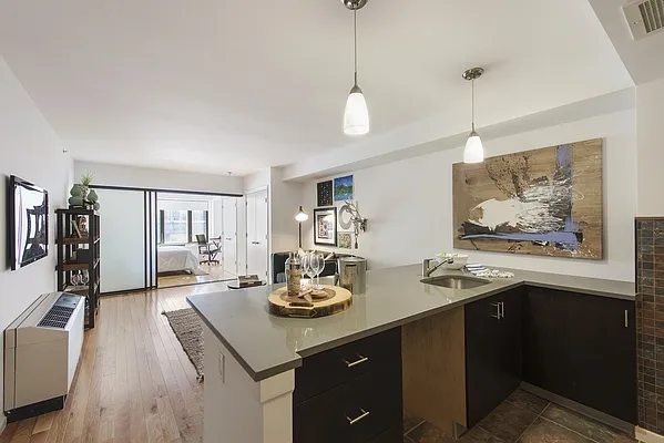 Sold by Nest Seekers International | media 8