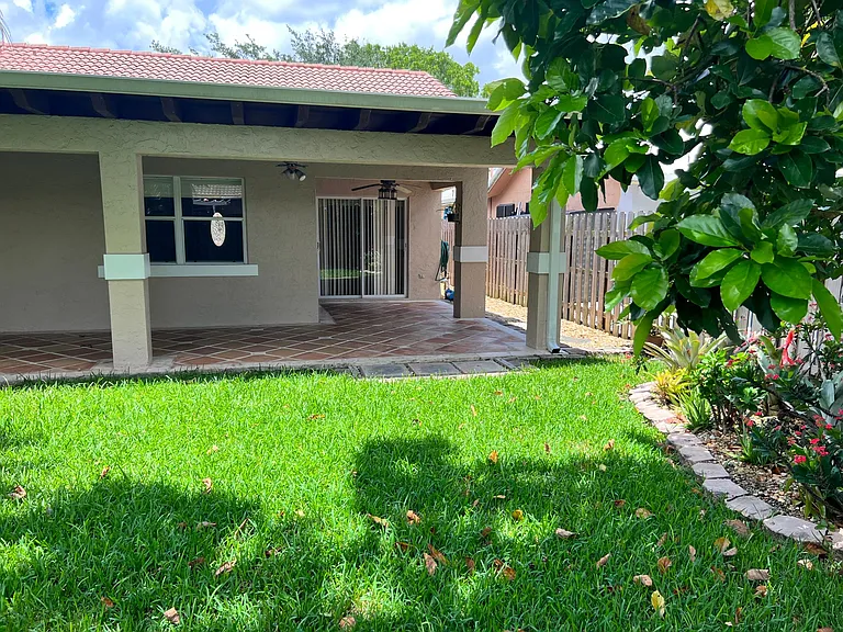 14740 SW 170th Ter — Photo 4