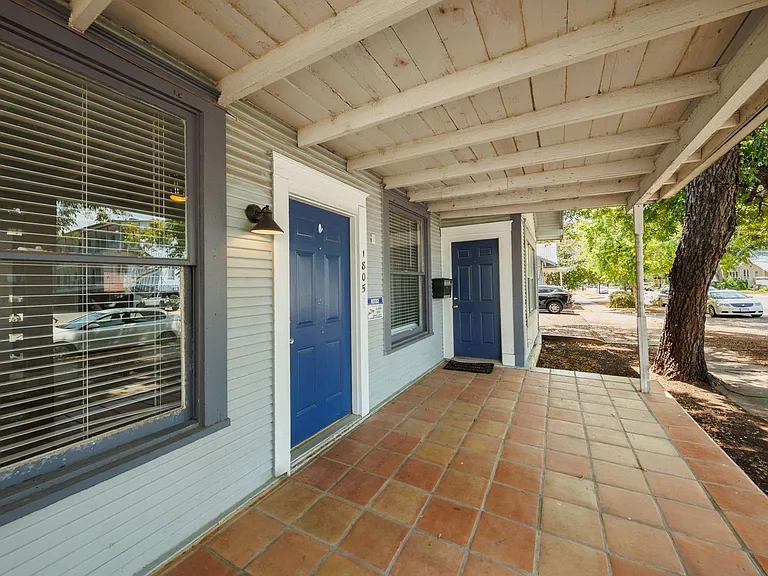 1805 Nueces St — Photo 6
