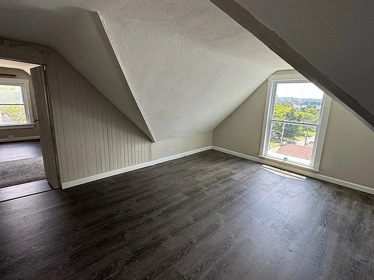 5029 Norwood Ave — Photo 35