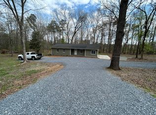 32 Lovers Ln NE, Armuchee, GA 30105