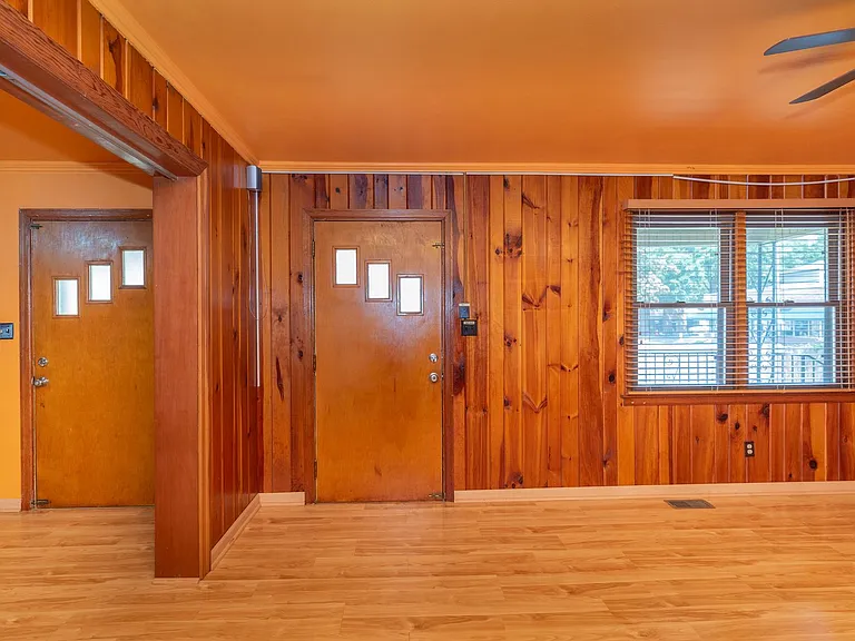 315 Georgia Ave — Photo 6