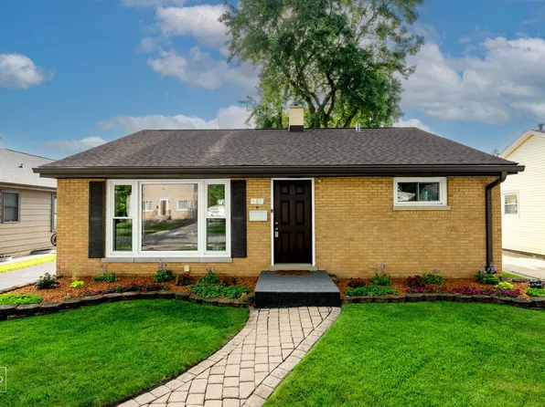 181 Barron St, Bensenville, IL 60106