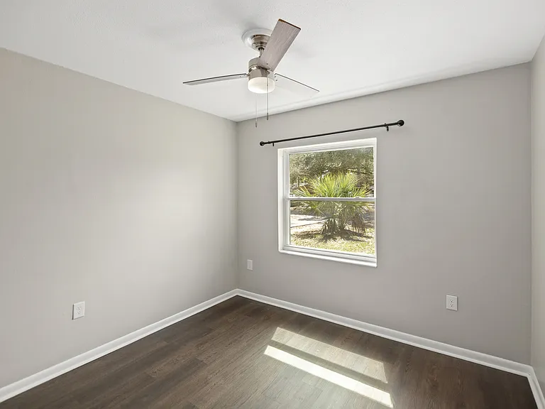 200 Spencer Dr — Photo 35