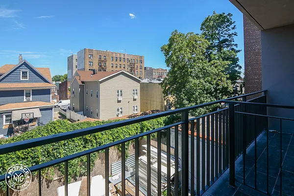 Rented by MySpaceNYC | media 19