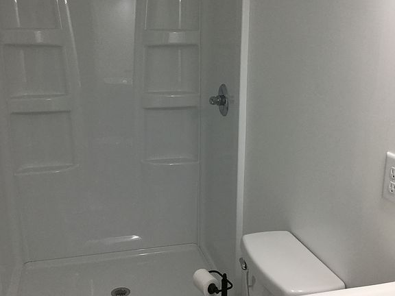 4th image of 206 Martin Way