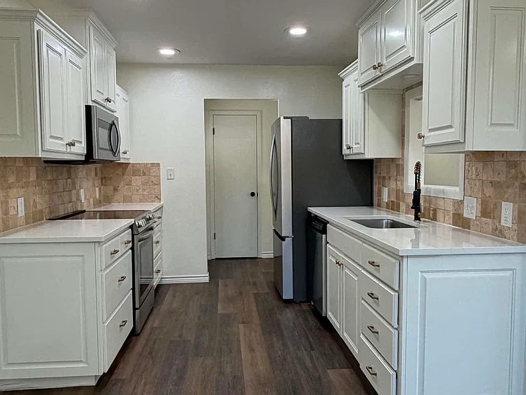 1 Brandy Ln — Photo 3