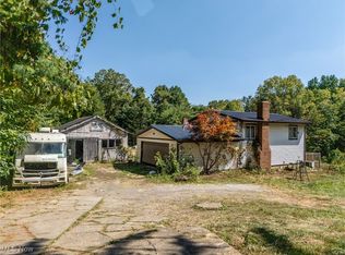 5434 Briggle Ave SW, East Sparta, OH 44626